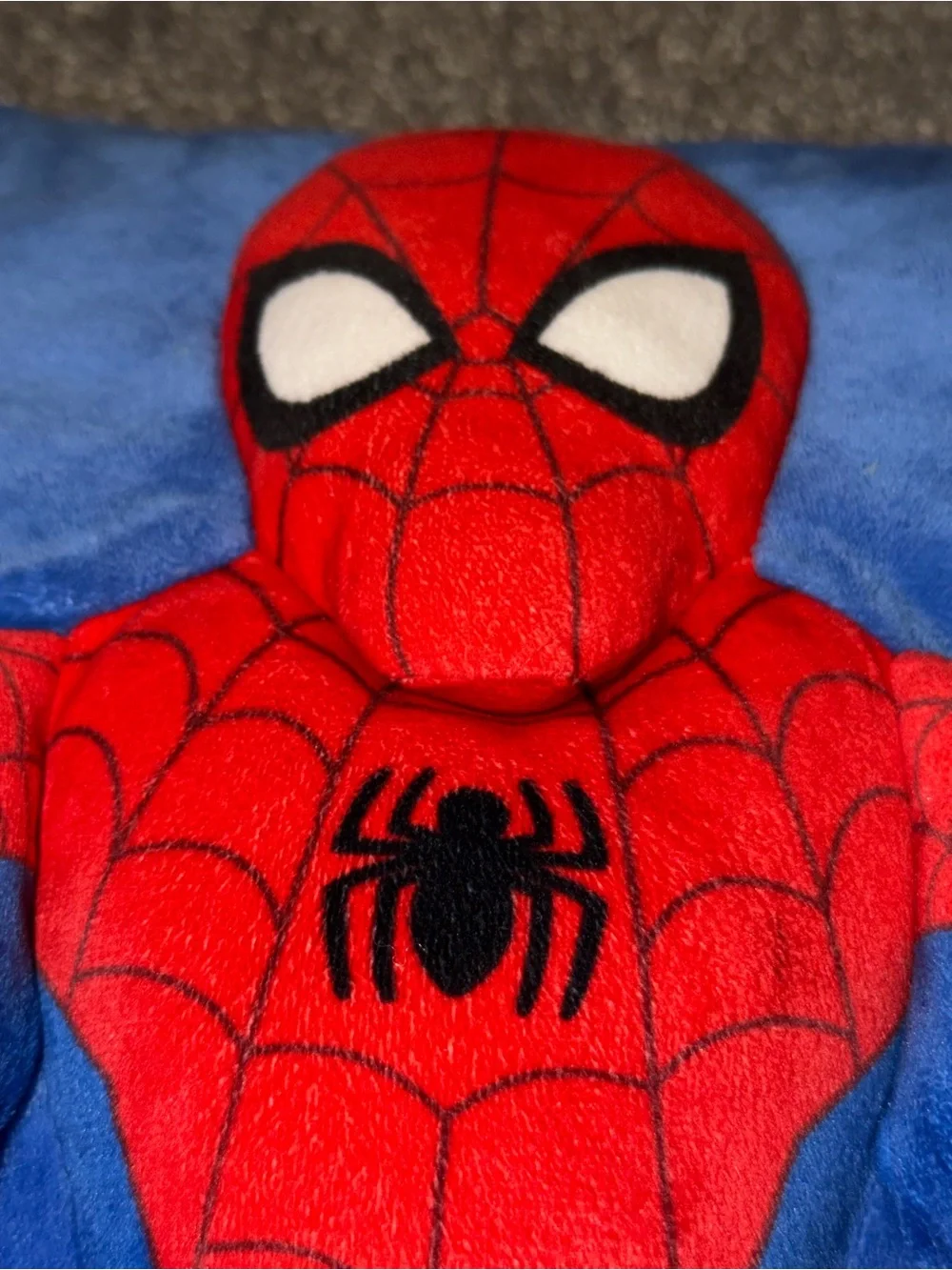 Marvel Spiderman Plush Pillow Toy Collectible Used Pre Owned As Is Clean Souven.